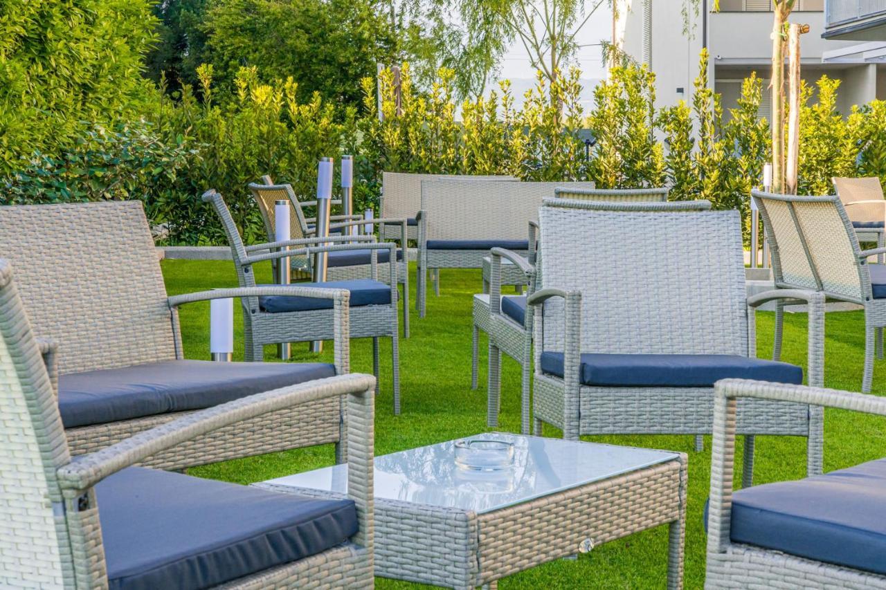 Golden Hotel Marina di Cecina Εξωτερικό φωτογραφία