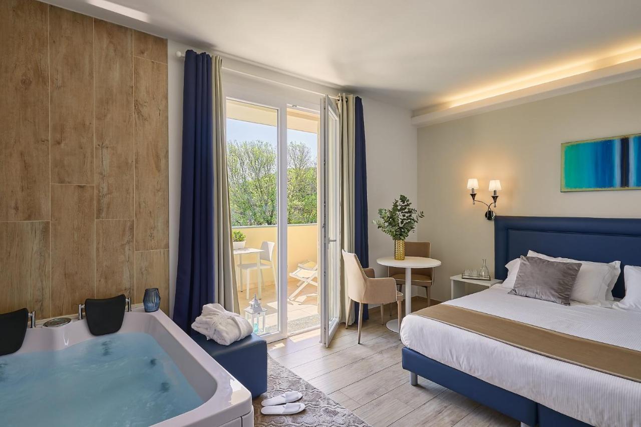 Golden Hotel Marina di Cecina Εξωτερικό φωτογραφία
